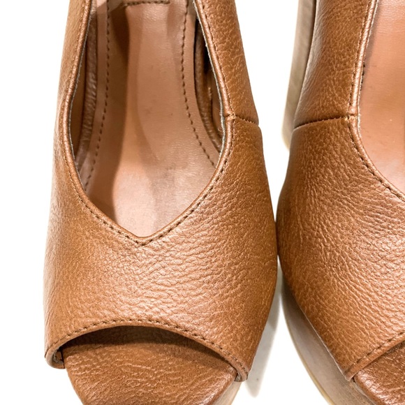 Steven Madden Brown Wedge Shoe (size: 7) - Picture 3 of 16